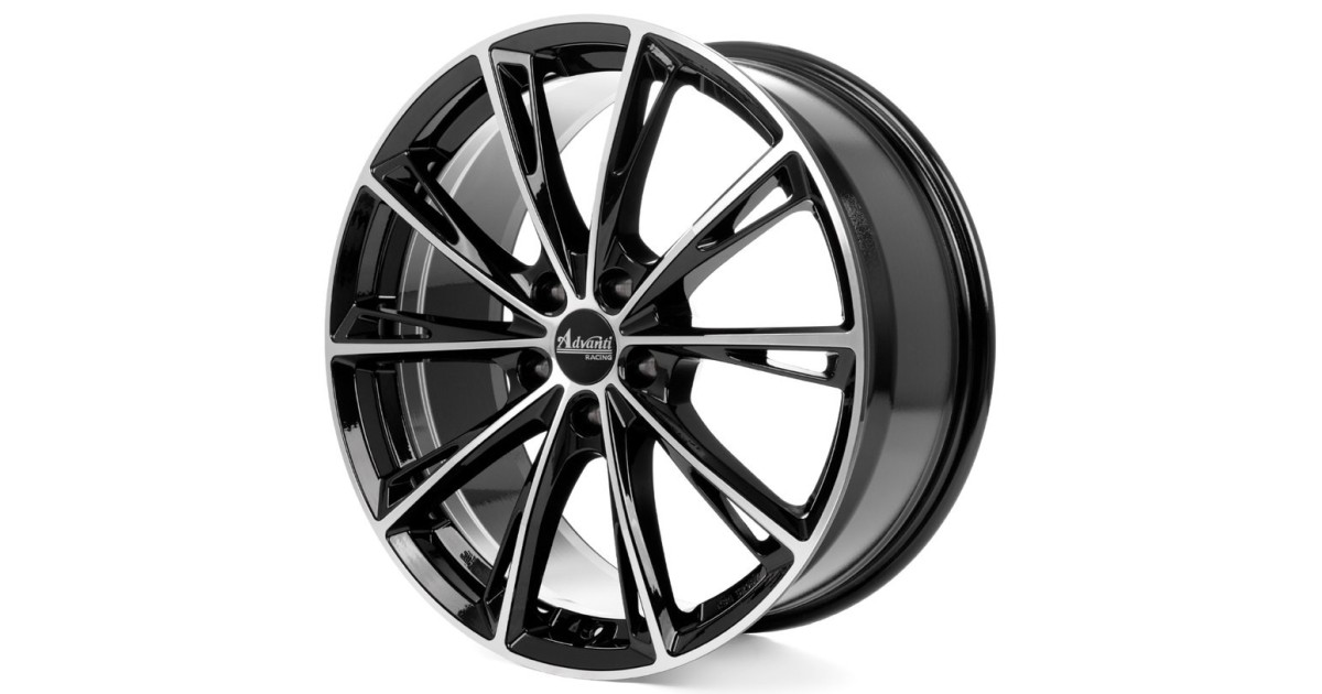 Jante Alu  OXXO PREDATOR BLACK POLISHED (ADV16) 8x18 5x114.3 ET30 , Alésage 72.6