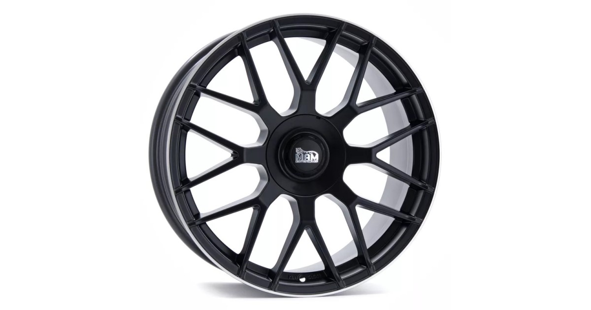 MAM GT1 BLACK LIP POLISH 8x18 5/ 112 ET45 Alésage 66,6