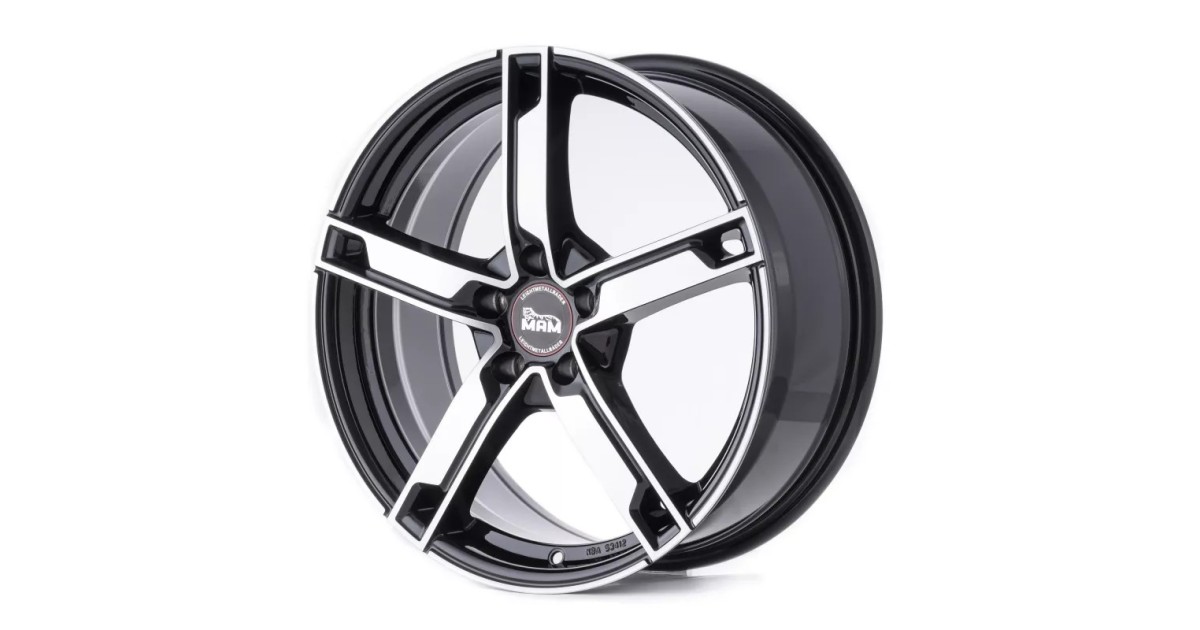 MAM W4 BLACK FRONT POLISH 7x17 5/114,3 ET40 ,Alésage 72,6