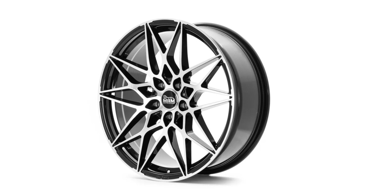 MAM B2 BLACK FRONT POLISH 8x18 5/112 ET45 Alésage 72,6