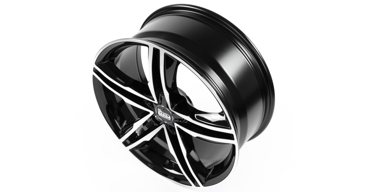 MAM A1 BLACK FRONT POLISH 8x18 5/112 ET30 Alésage 66,6
