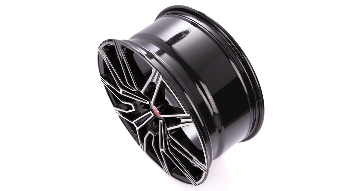 MAM B3 BLACK FRONT POLISH 8,5x19 5/112 ET30 Alésage 66,6