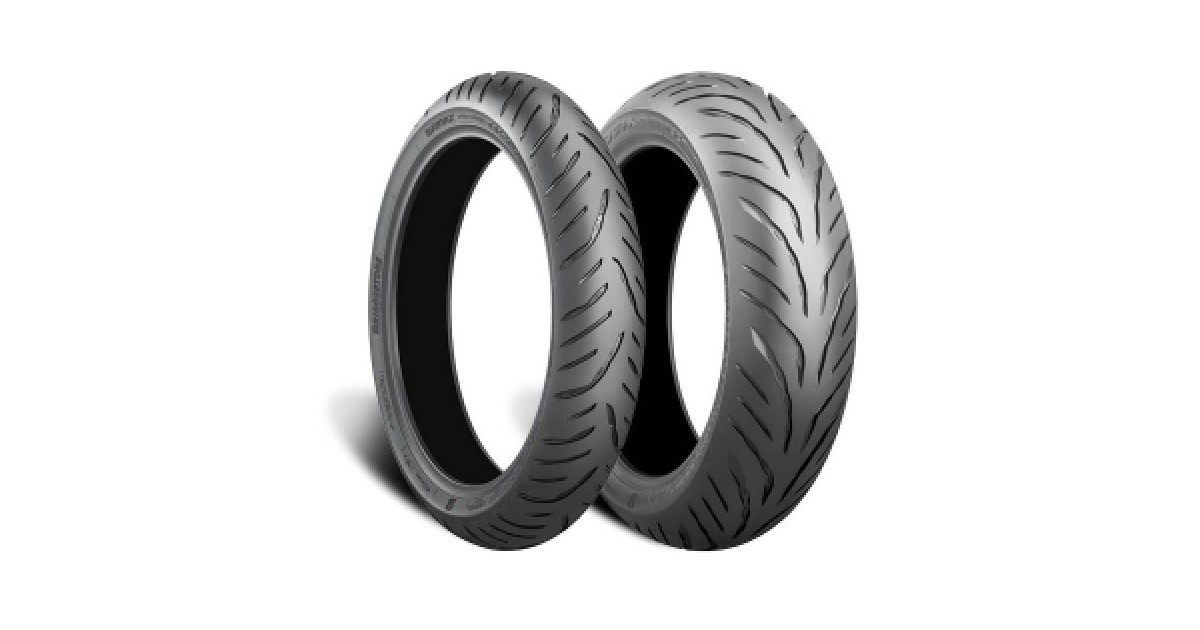 BRIDGESTONE BATTLAX T32 Rear 180/ 55 ZR17 73W
